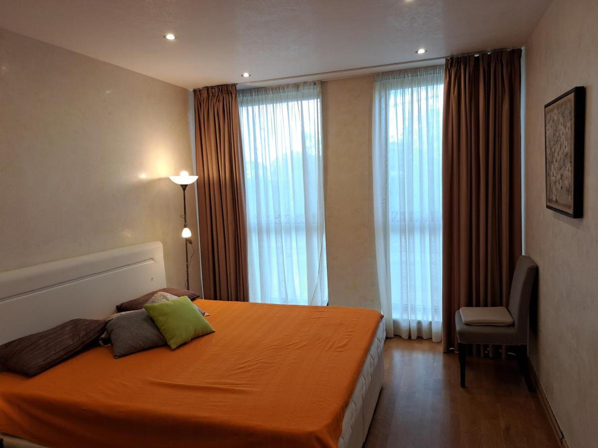 Andy Service Appartments Рига Экстерьер фото